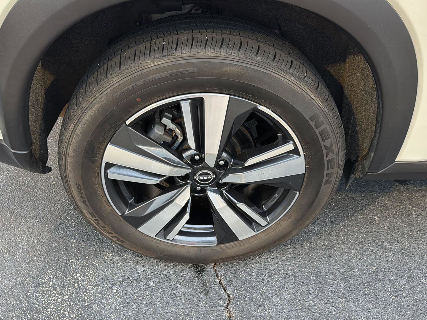 Used 2023 Nissan Rogue Platinum w/ Platinum Premium Package image 35