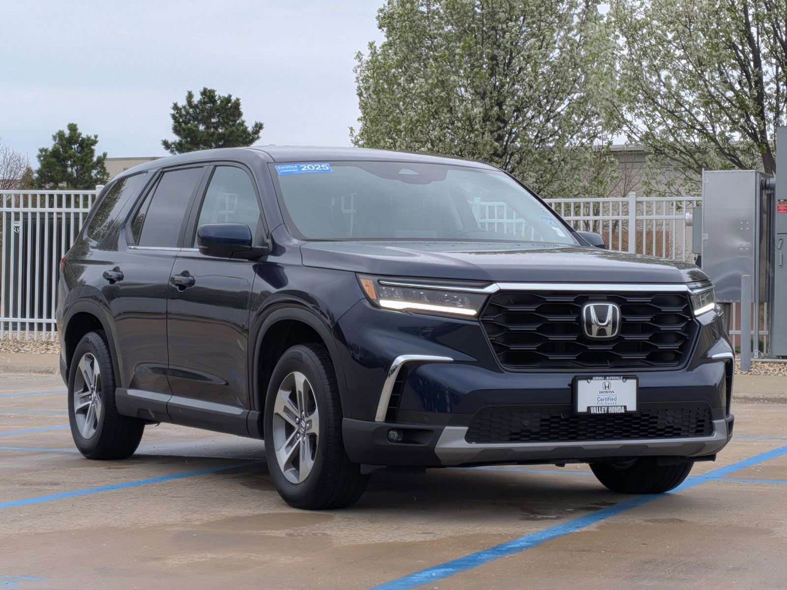 Used 2025 Honda Pilot EX-L image 4