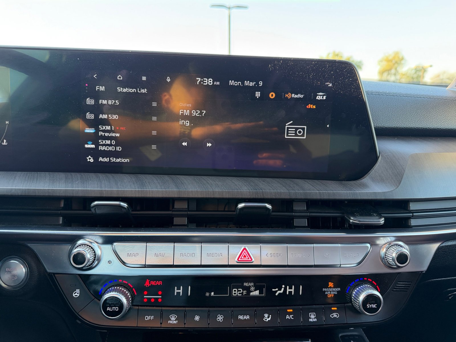 Used 2024 Kia Telluride SX Prestige image 12