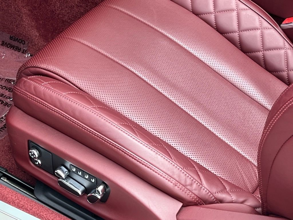 Used 2023 Bentley Continental GT Azure image 33