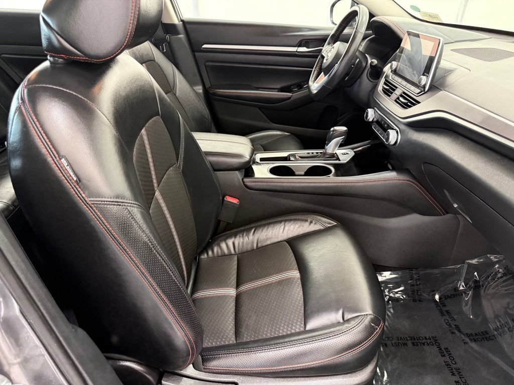 Used 2024 Nissan Altima 2.5 SR FWD image 20