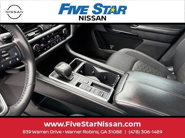 Used 2024 Nissan Pathfinder SV FWD image 18