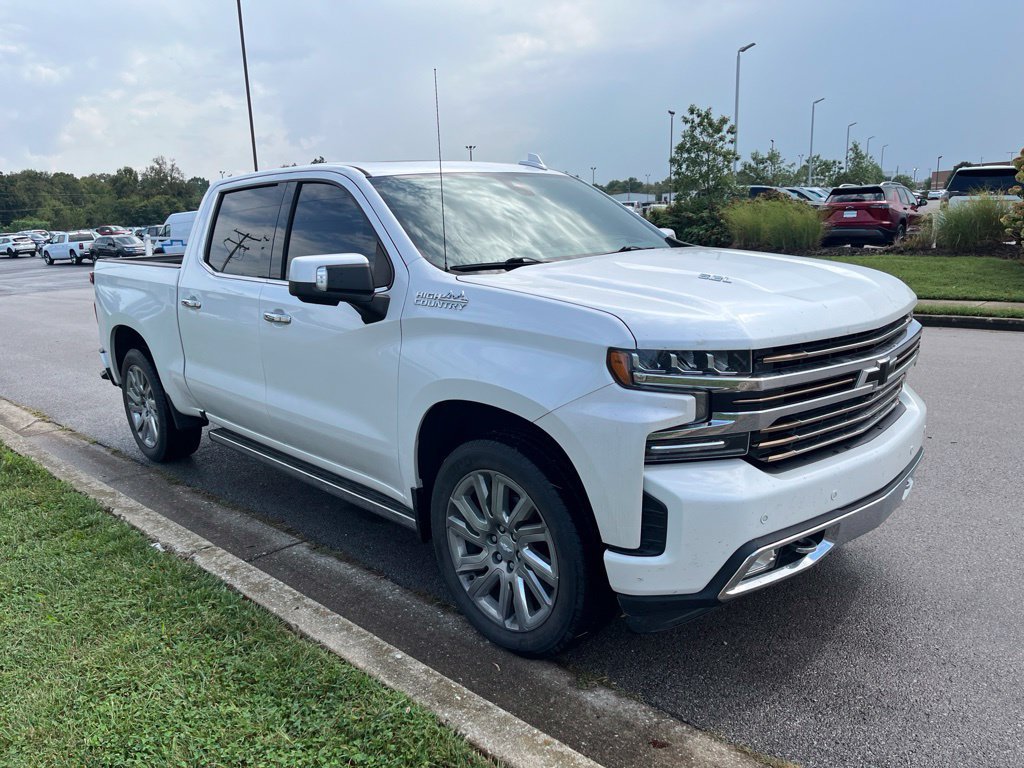 Used 2019 Chevrolet Silverado 1500 High Country w/ High Country Premium Package AWD/4WD image 2