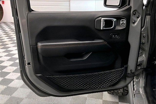 Used 2021 Jeep Gladiator Mojave image 16