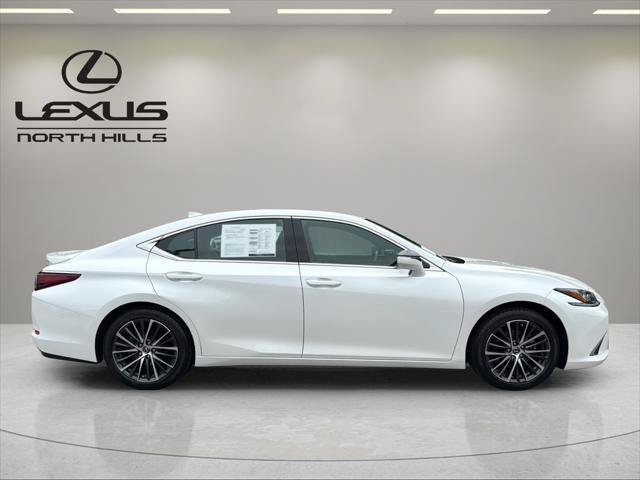 Certified 2023 Lexus ES 350 w/ Premium Package FWD image 5