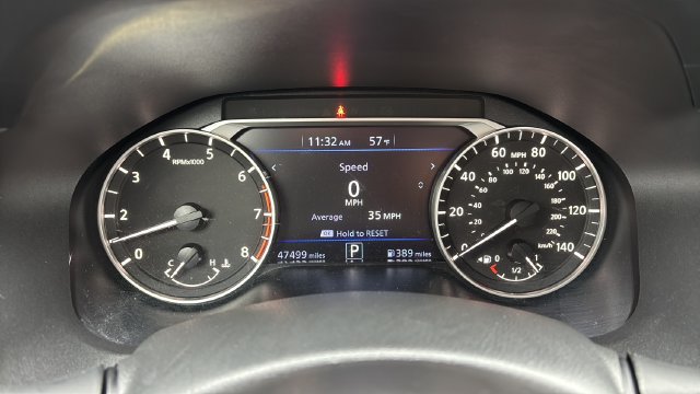 Used 2024 Nissan Altima 2.5 SV FWD image 12