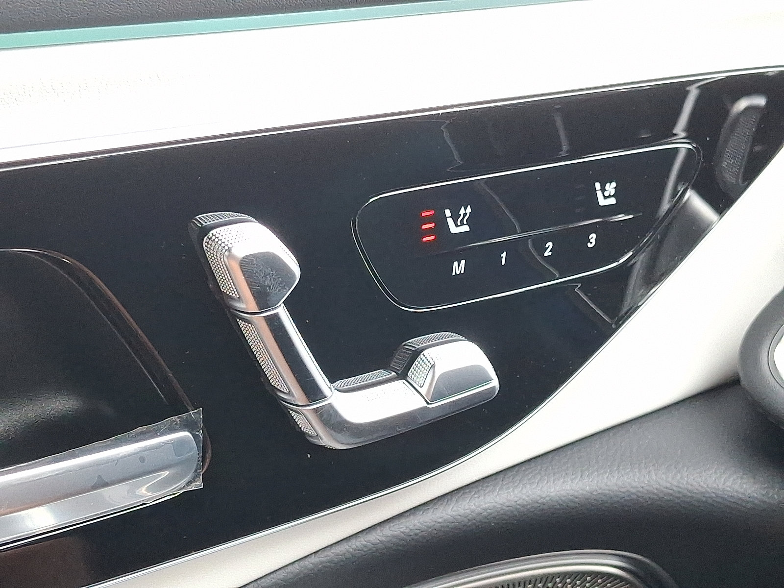 New 2026 Mercedes-Benz E 53 AMG e 4MATIC Sedan image 14