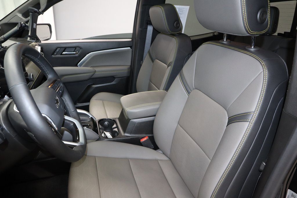 Used 2026 Chevrolet Colorado ZR2 w/ Technology Package image 27