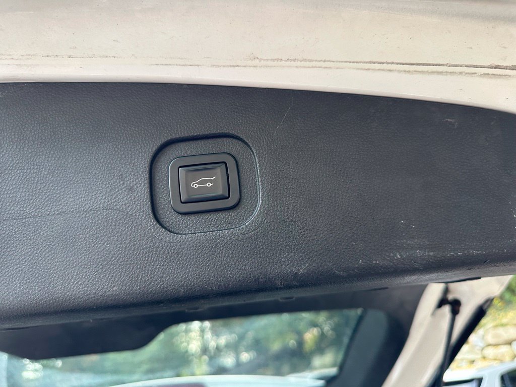 Used 2011 Chevrolet Equinox LT FWD image 25