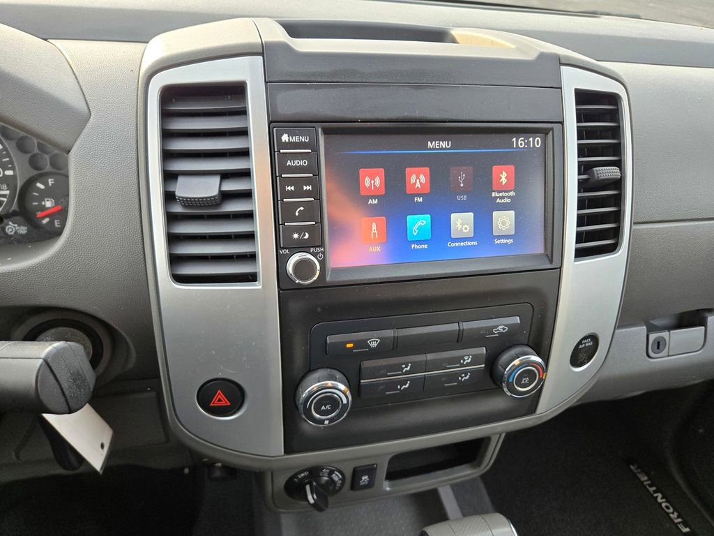 Used 2019 Nissan Frontier SV image 9