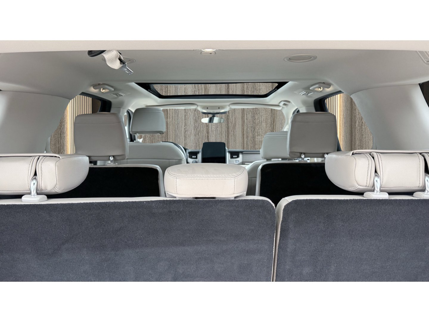 Used 2023 Ford Expedition Limited RWD image 12