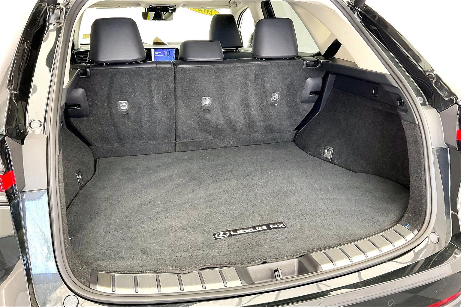 Used 2024 Lexus NX 350h AWD image 27