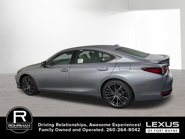 New 2025 Lexus ES 300h w/ Premium Package image 11