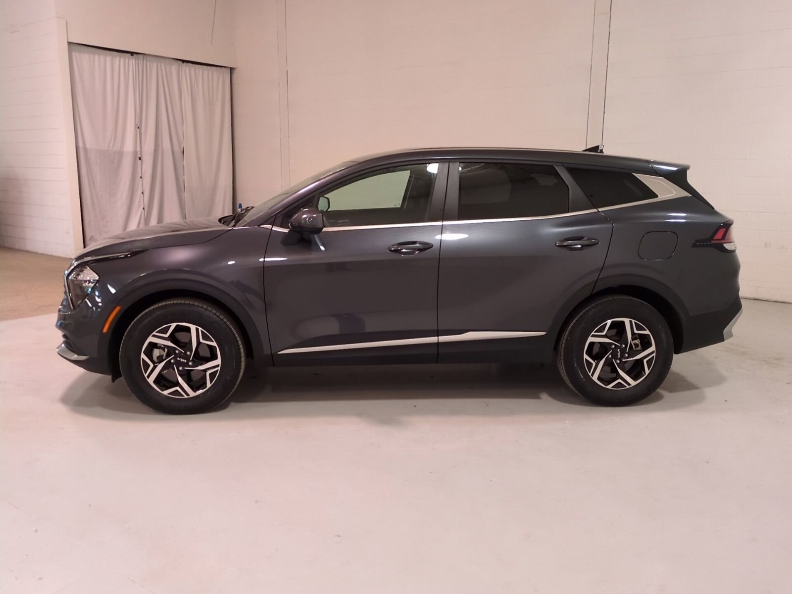 Certified 2023 Kia Sportage LX AWD/4WD image 6