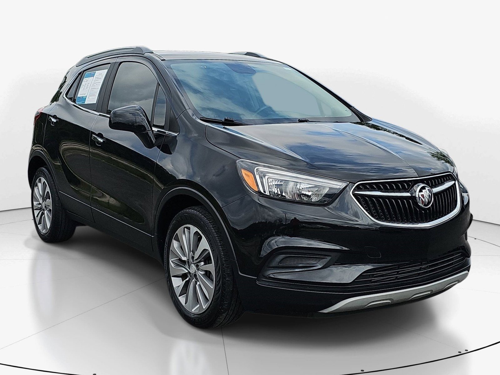 Used 2020 Buick Encore Preferred w/ Safety Package FWD image 2