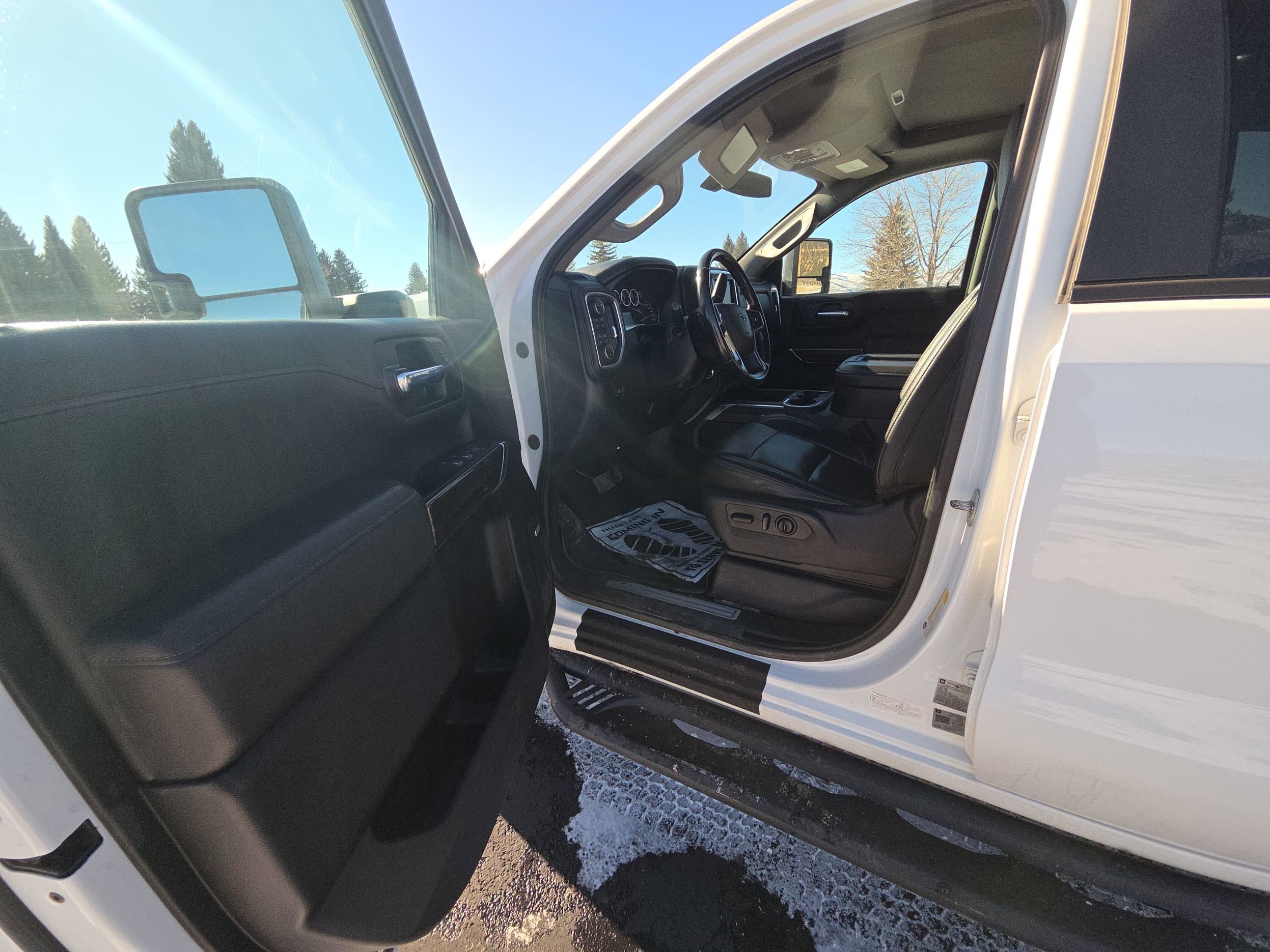 Used 2020 Chevrolet Silverado 1500 LT Trail Boss AWD/4WD image 9