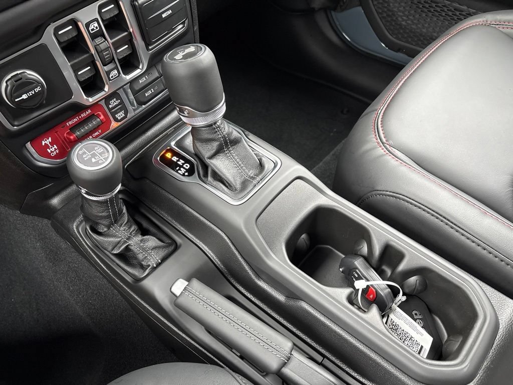 New 2026 Jeep Wrangler Unlimited Rubicon AWD/4WD image 29
