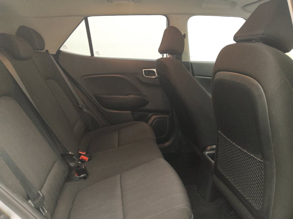 Used 2021 Hyundai Venue SE FWD image 19