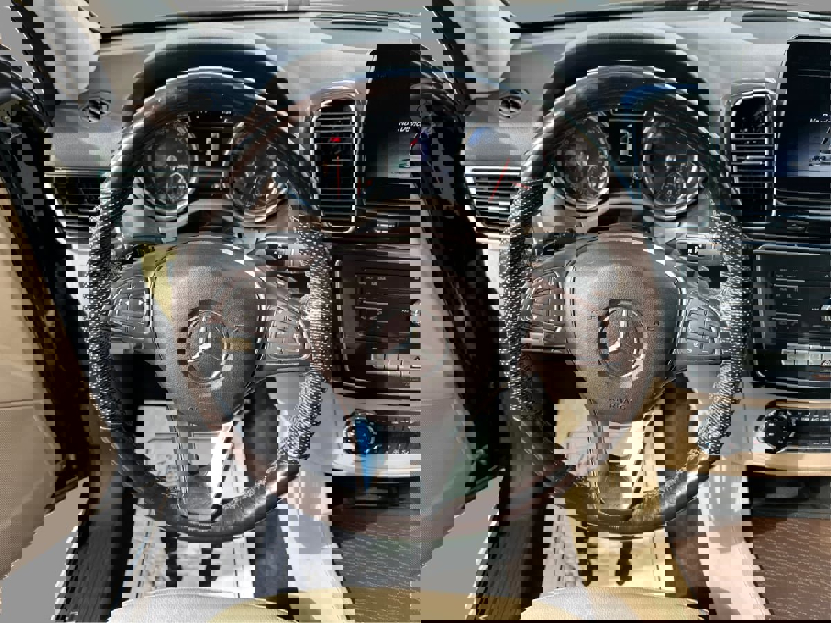 Used 2019 Mercedes-Benz GLE 400 4MATIC w/ Premium 2 Package image 35