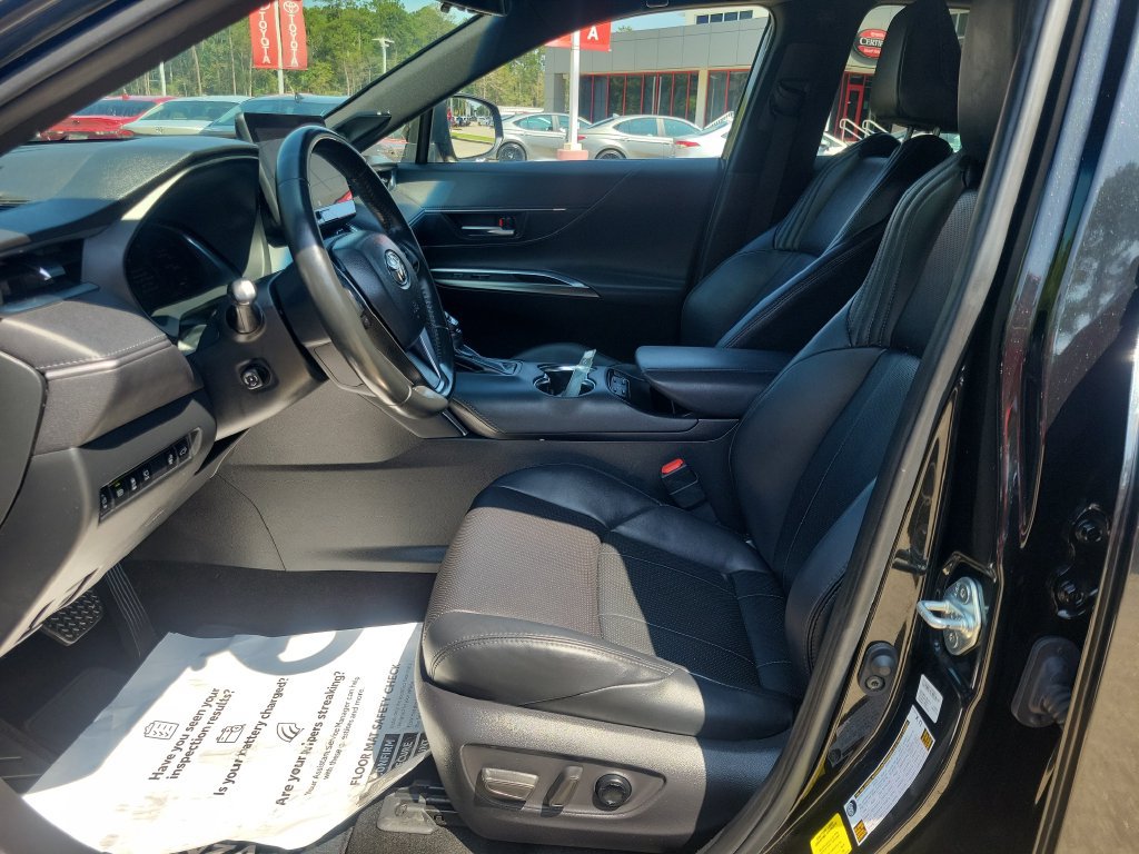 Certified 2024 Toyota Venza Limited AWD/4WD image 15