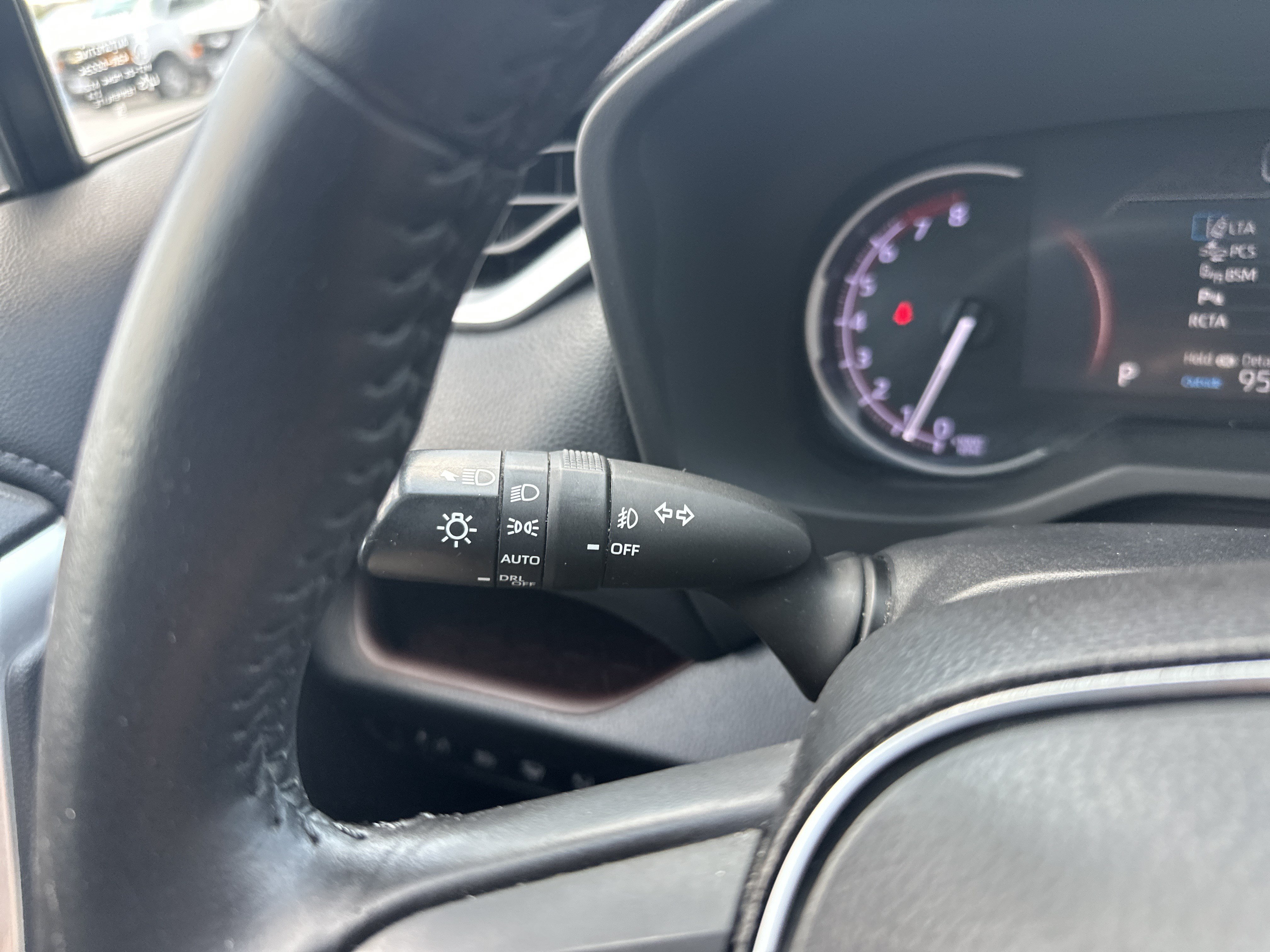 Used 2019 Toyota RAV4 Limited w/ Advanced Technology Package AWD/4WD image 24