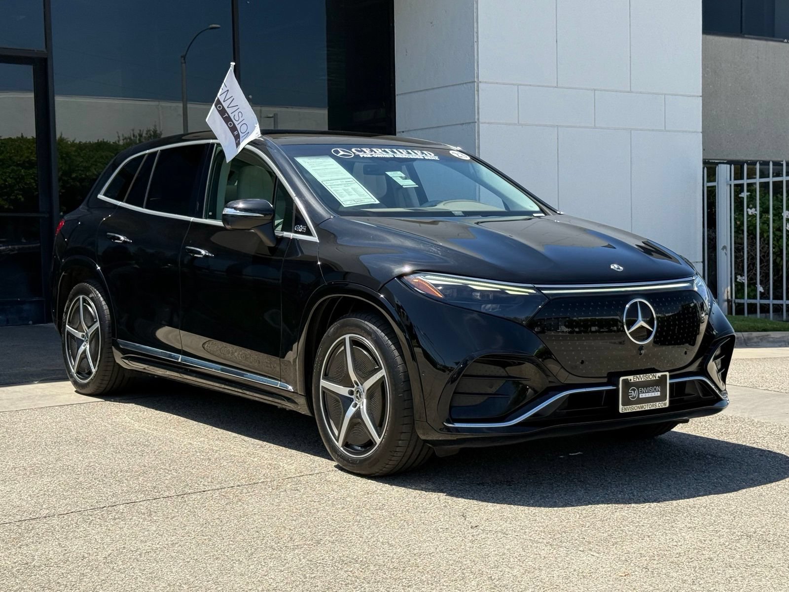 Used 2023 Mercedes-Benz EQS 580 4MATIC SUV image 8