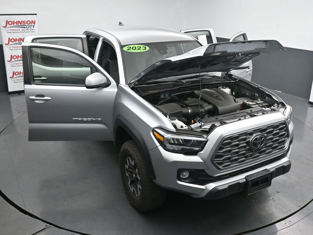 Used 2023 Toyota Tacoma TRD Off-Road image 25
