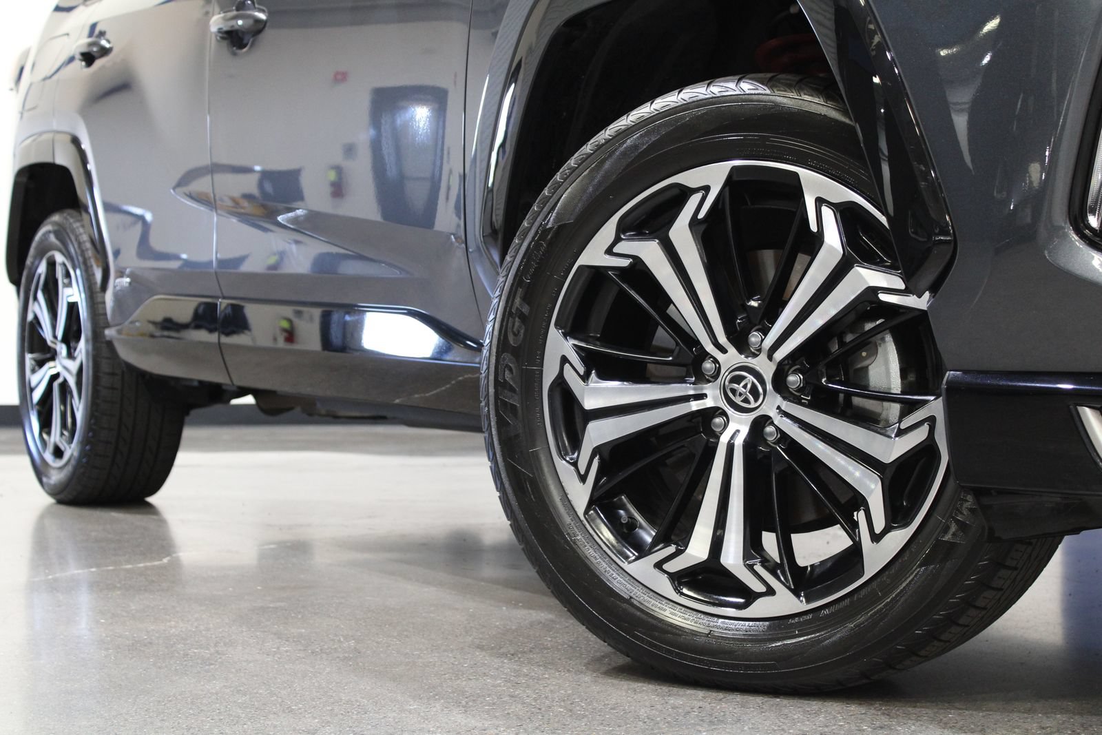 Used 2022 Toyota RAV4 XSE AWD/4WD image 3