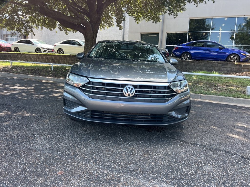 Used 2019 Volkswagen Jetta S image 2