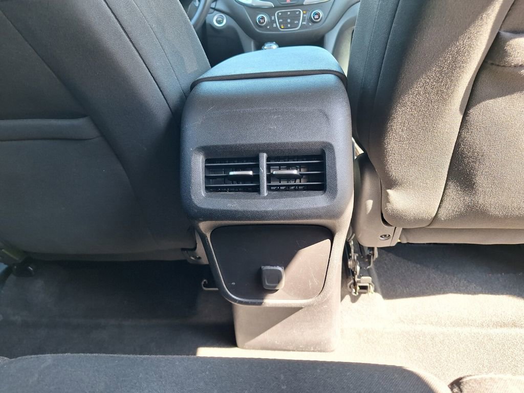 Used 2018 Chevrolet Equinox LT image 29