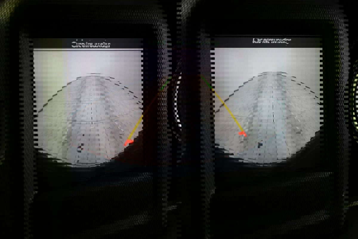 Used 2021 Jeep Wrangler Unlimited Sahara image 7