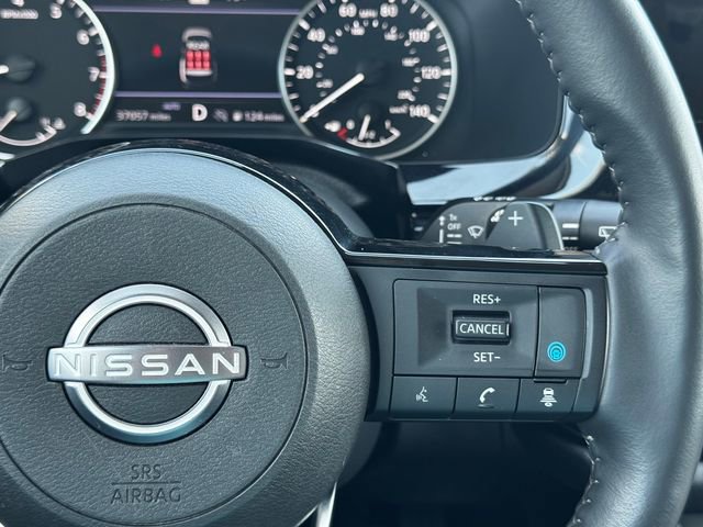 Used 2025 Nissan Pathfinder SL AWD/4WD image 28