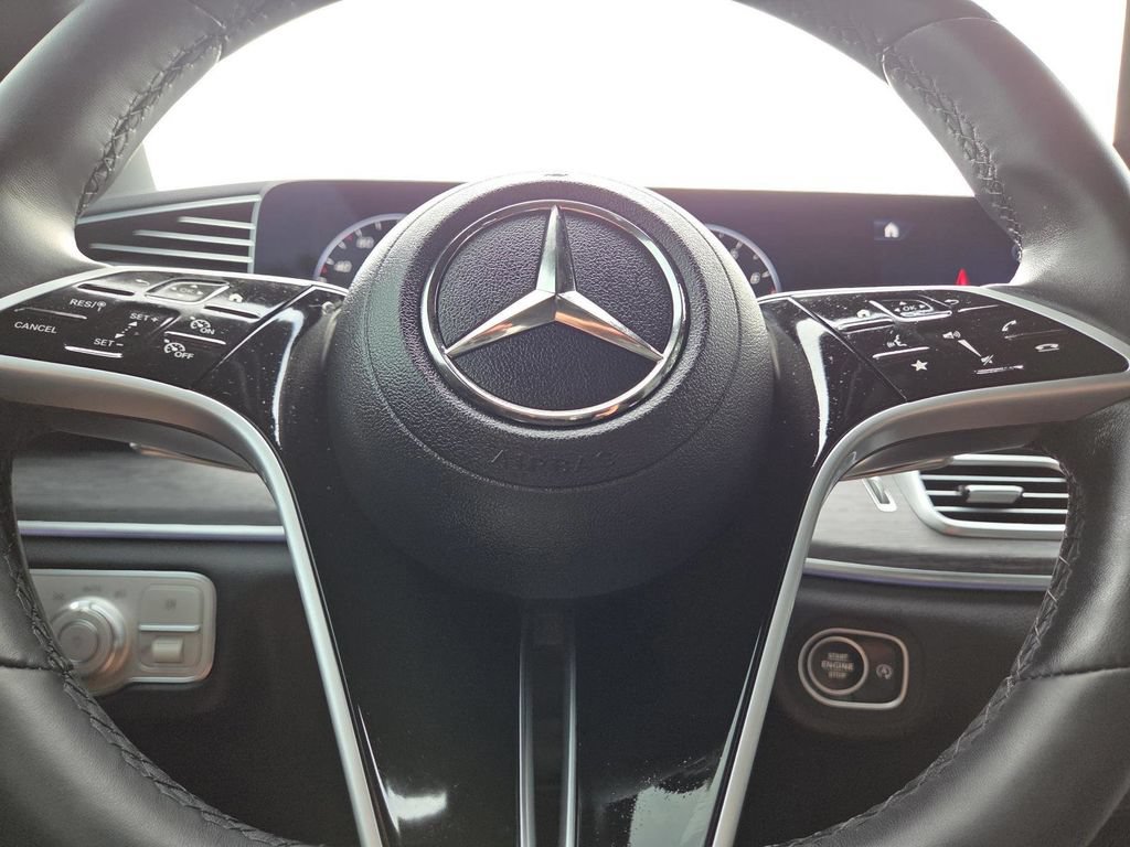 Used 2025 Mercedes-Benz GLE 350 4MATIC image 28