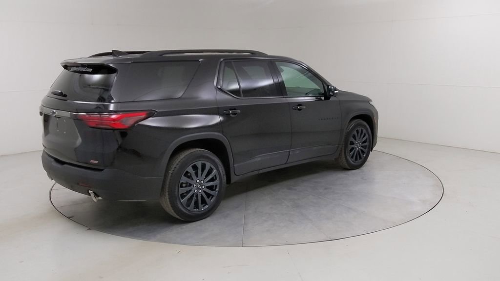 Used 2023 Chevrolet Traverse RS AWD/4WD image 15
