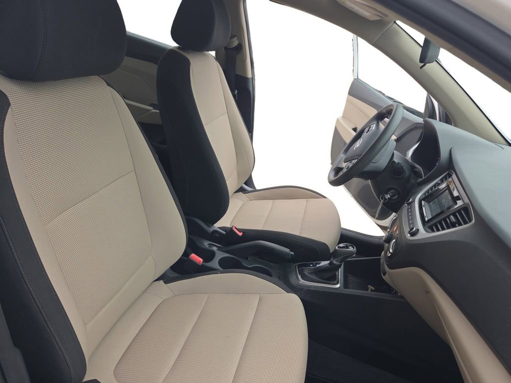 Used 2020 Hyundai Accent SE image 15