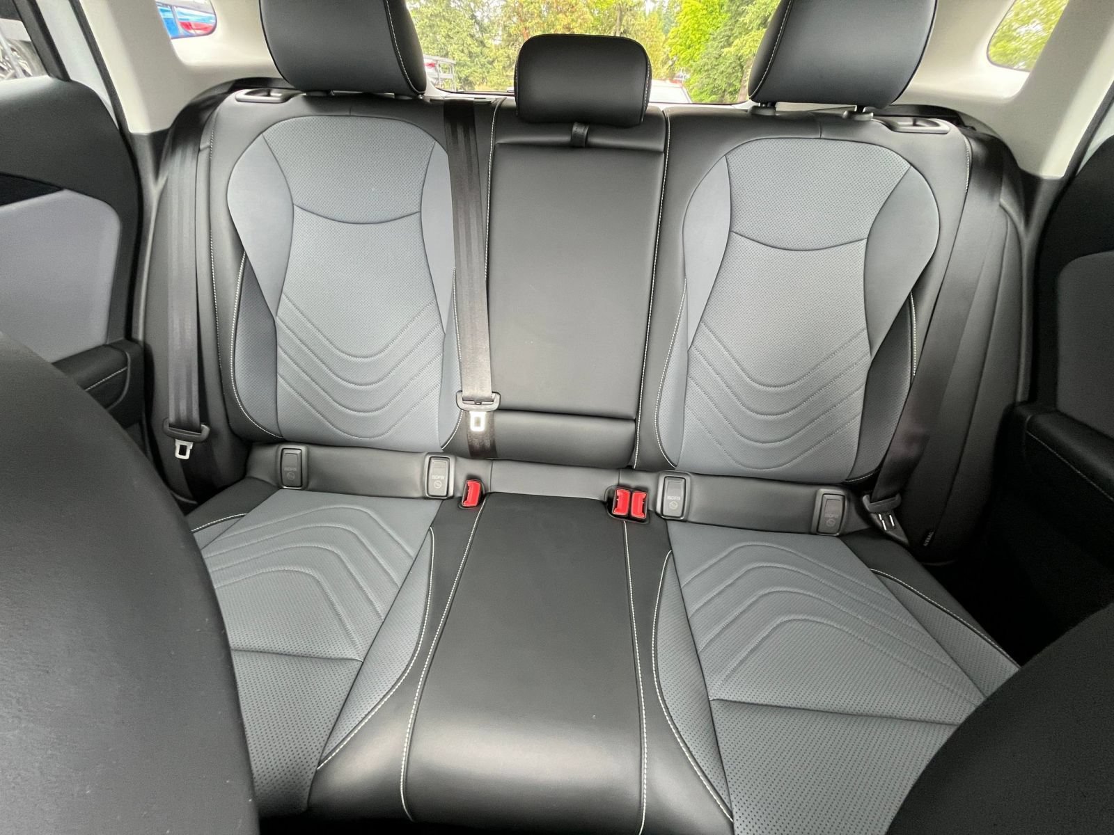 Used 2026 Volkswagen Tiguan SE AWD/4WD image 40