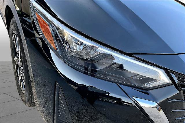 Certified 2025 Nissan Sentra SV FWD image 27