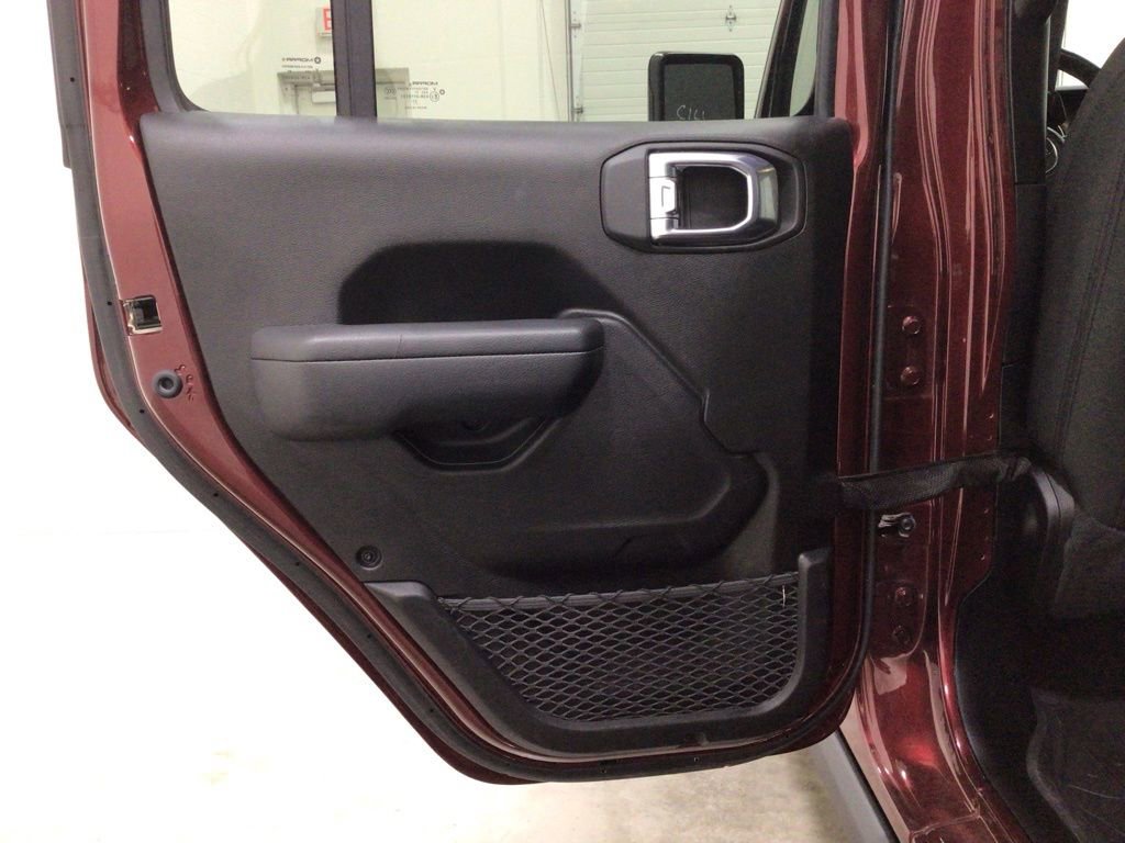 Used 2022 Jeep Gladiator Sport AWD/4WD image 20