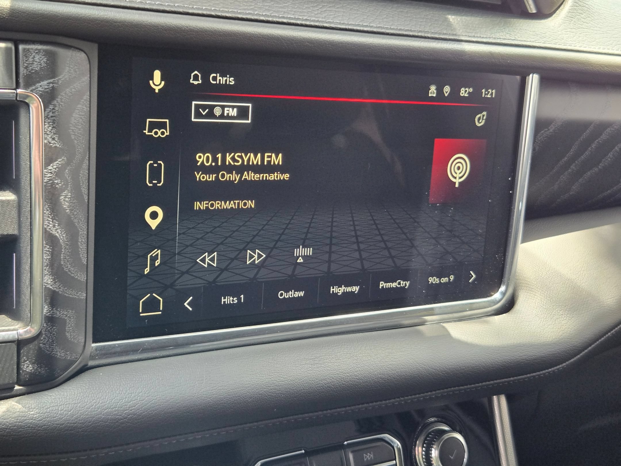 Used 2023 GMC Yukon XL Denali AWD/4WD image 15