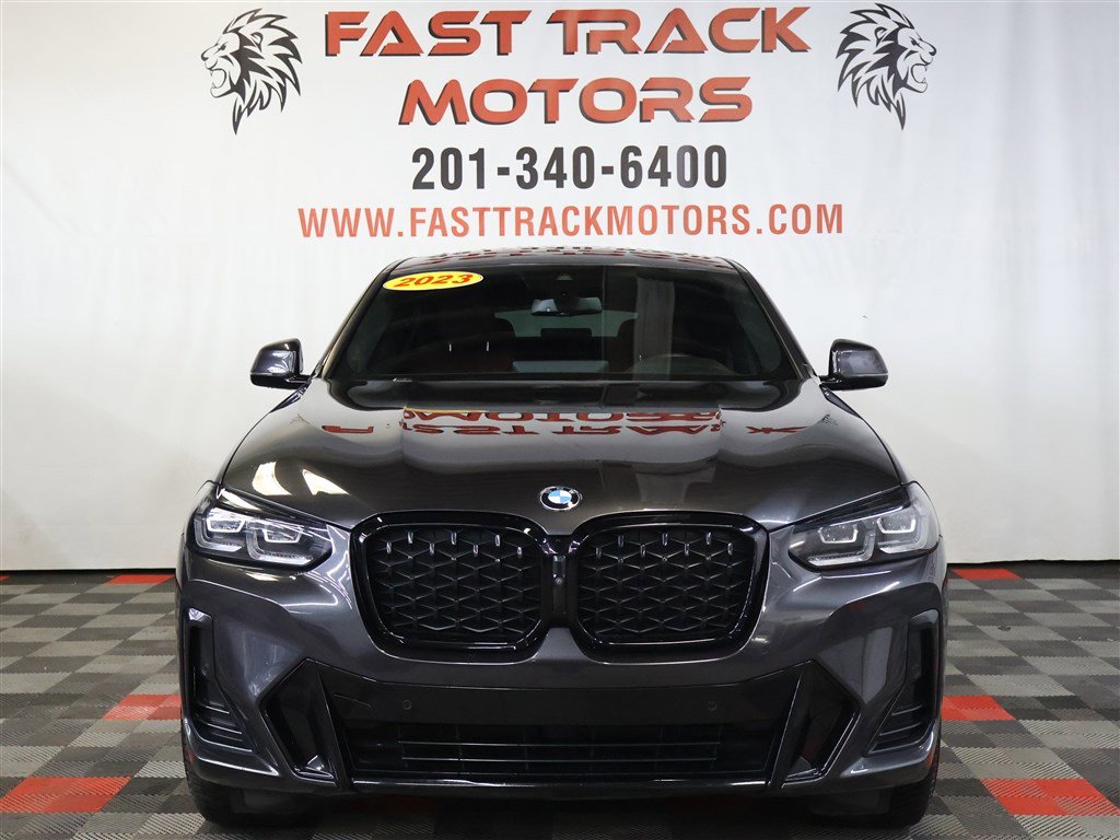 Used 2023 BMW X4 xDrive30i w/ M Sport Package image 2