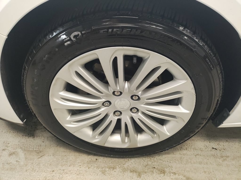 Used 2019 Buick LaCrosse Essence w/ Sights and Sounds Package FWD image 17