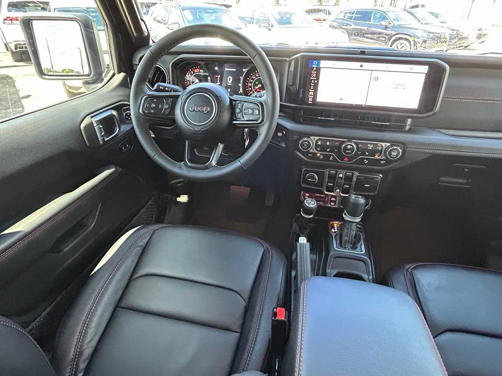Used 2025 Jeep Wrangler Unlimited Rubicon AWD/4WD image 10
