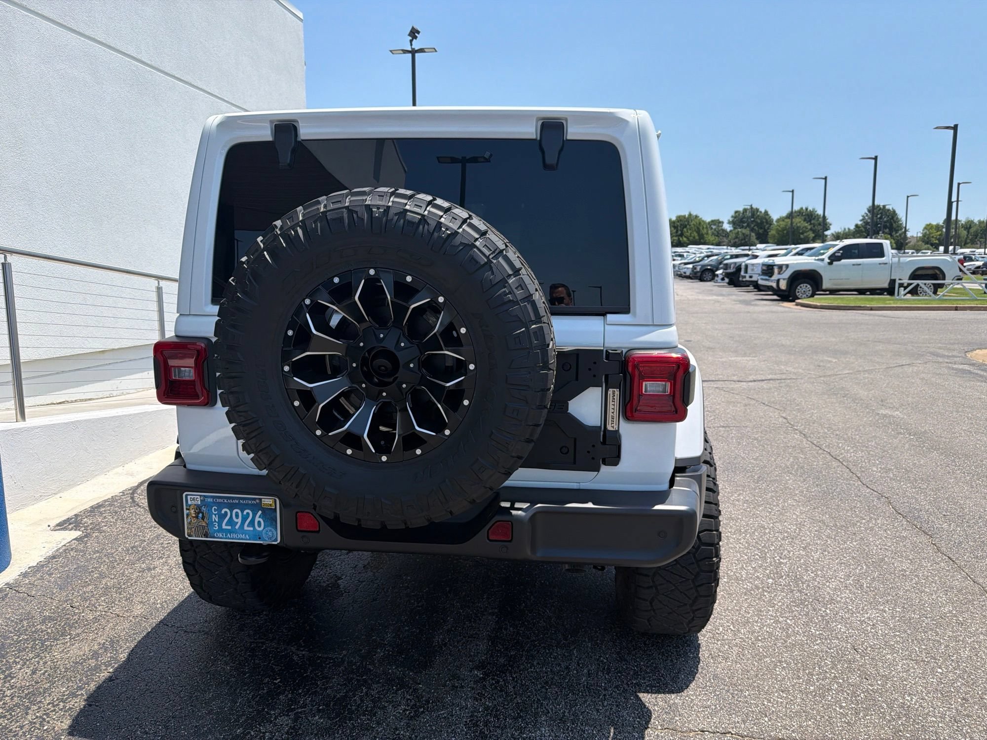 Used 2026 Jeep Wrangler Unlimited Sahara AWD/4WD image 7