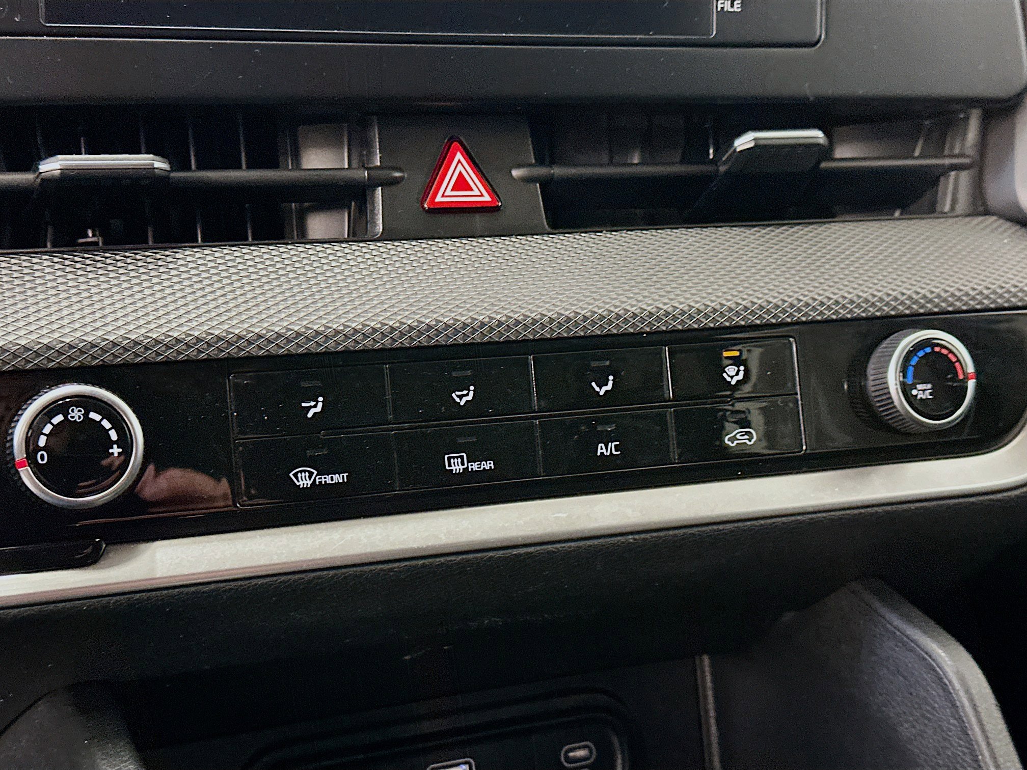 Used 2024 Kia Sportage LX image 23