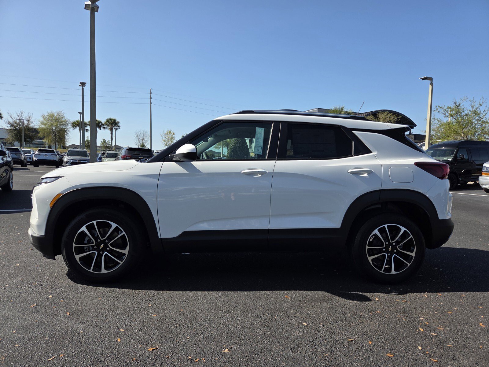 New 2026 Chevrolet TrailBlazer LT w/ Convenience Package image 3