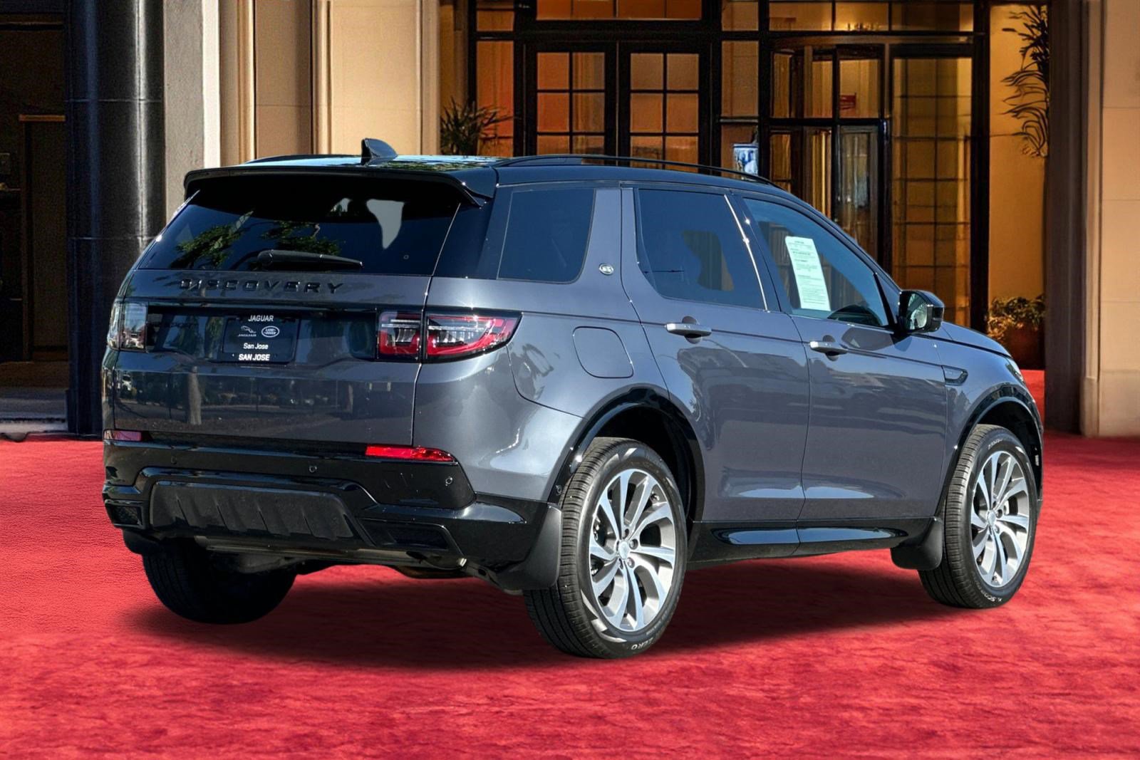 Certified 2025 Land Rover Discovery Sport Dynamic SE image 10