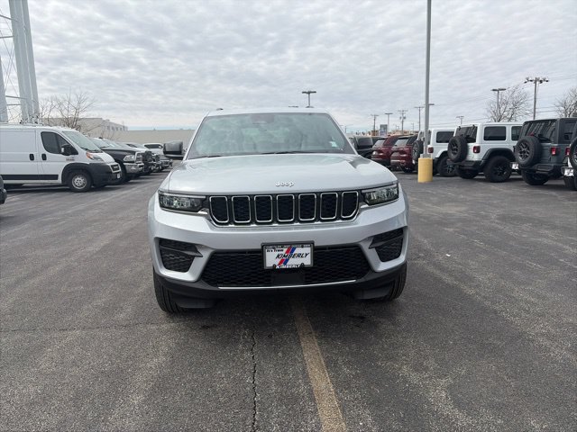 New 2026 Jeep Grand Cherokee Laredo X AWD/4WD image 8