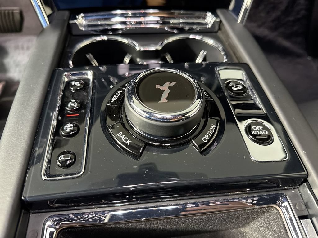 Used 2020 Rolls-Royce Cullinan AWD/4WD image 43