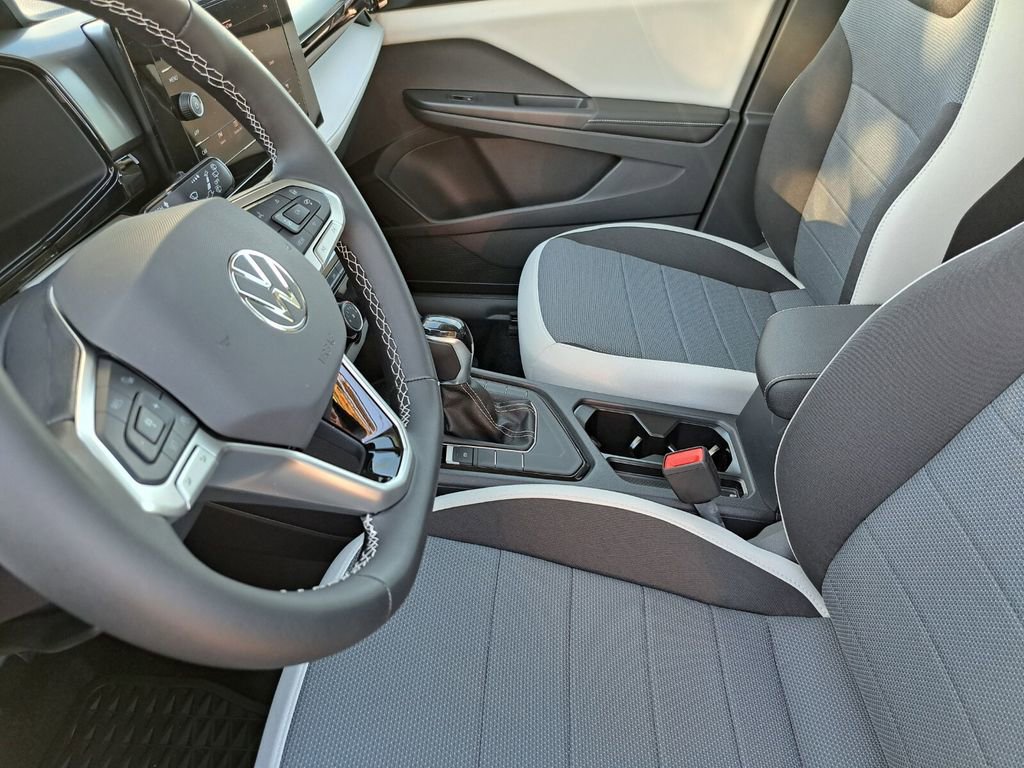 New 2026 Volkswagen Taos S image 18