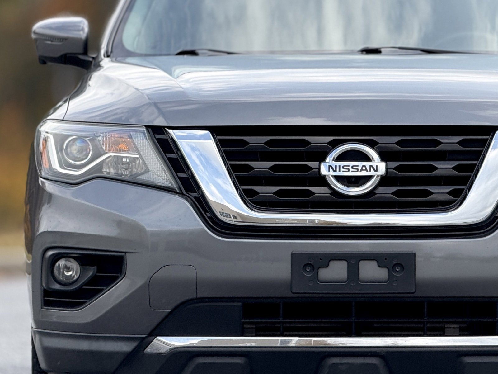 Used 2018 Nissan Pathfinder Platinum image 13